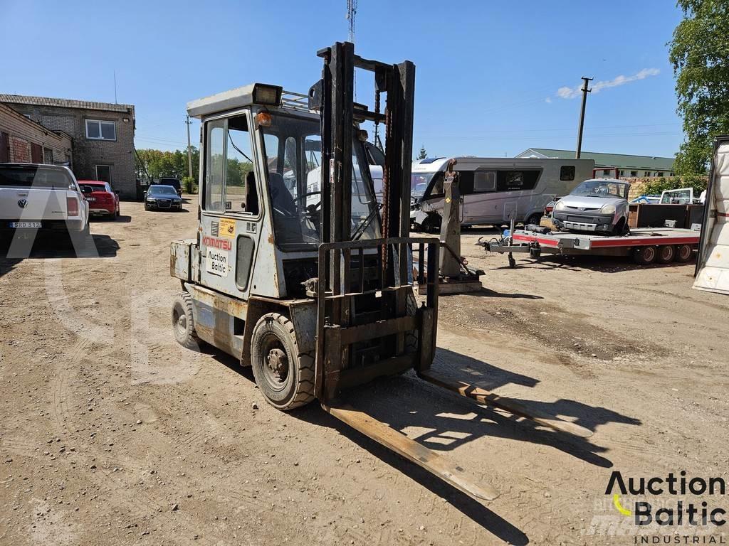 Komatsu XR-25D Dizelski viličarji