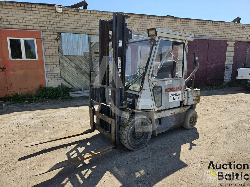 Komatsu XR-25D Dizelski viličarji