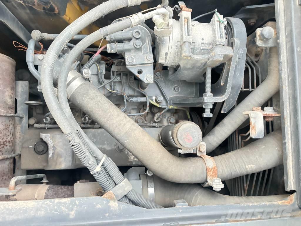 Komatsu PC 138 US Bagri goseničarji