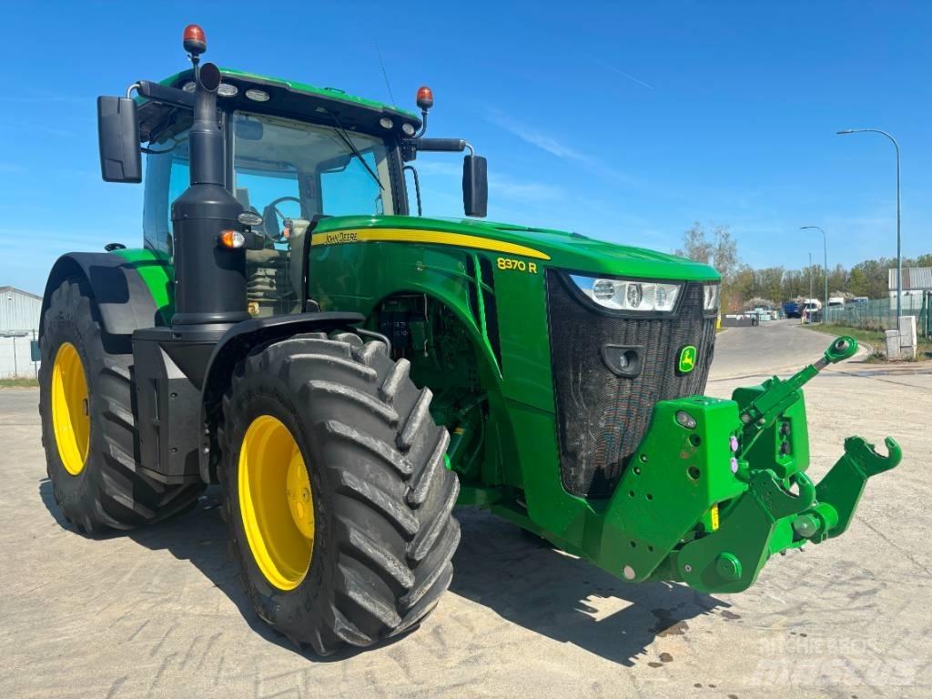 John Deere 8370 R Traktorji