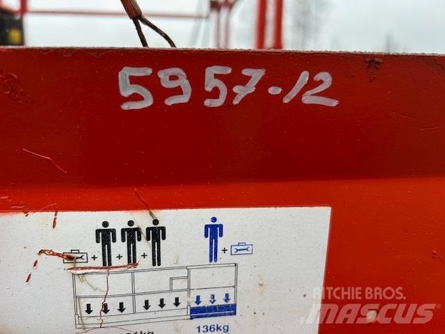 SkyJack SJ 6826 RT Škarjaste dvižne ploščadi