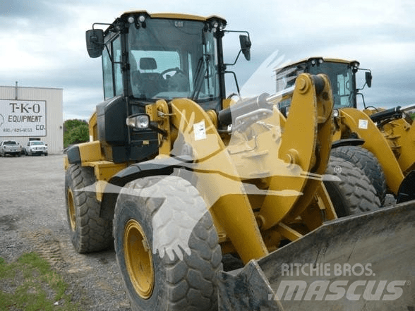 CAT 938M Kolesni nakladalci