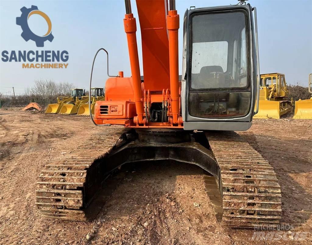 Hitachi EX 200 Bagri goseničarji