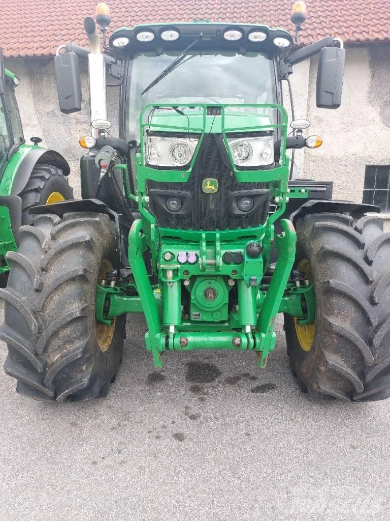 John Deere 6130 R Traktorji