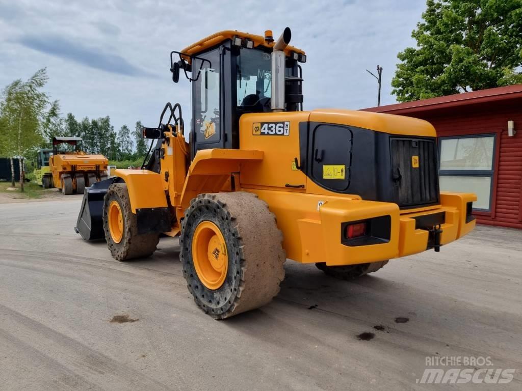 JCB 436 HT Kolesni nakladalci