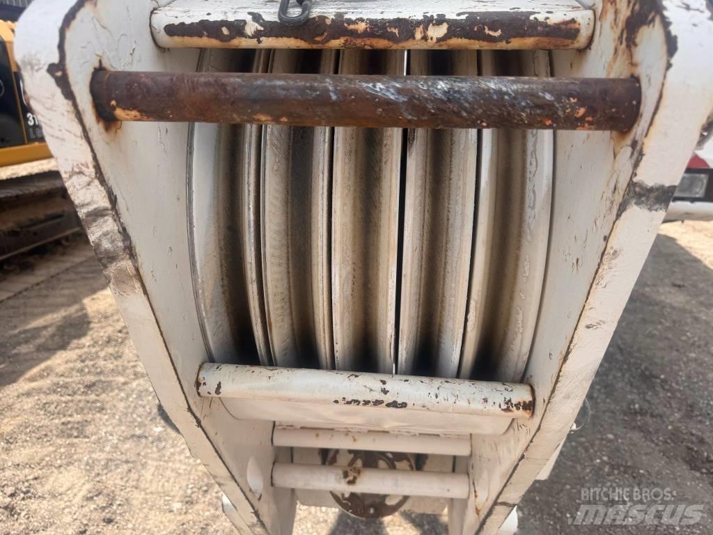 Demag AC 100L Rabljeni žerjavi za vsak teren