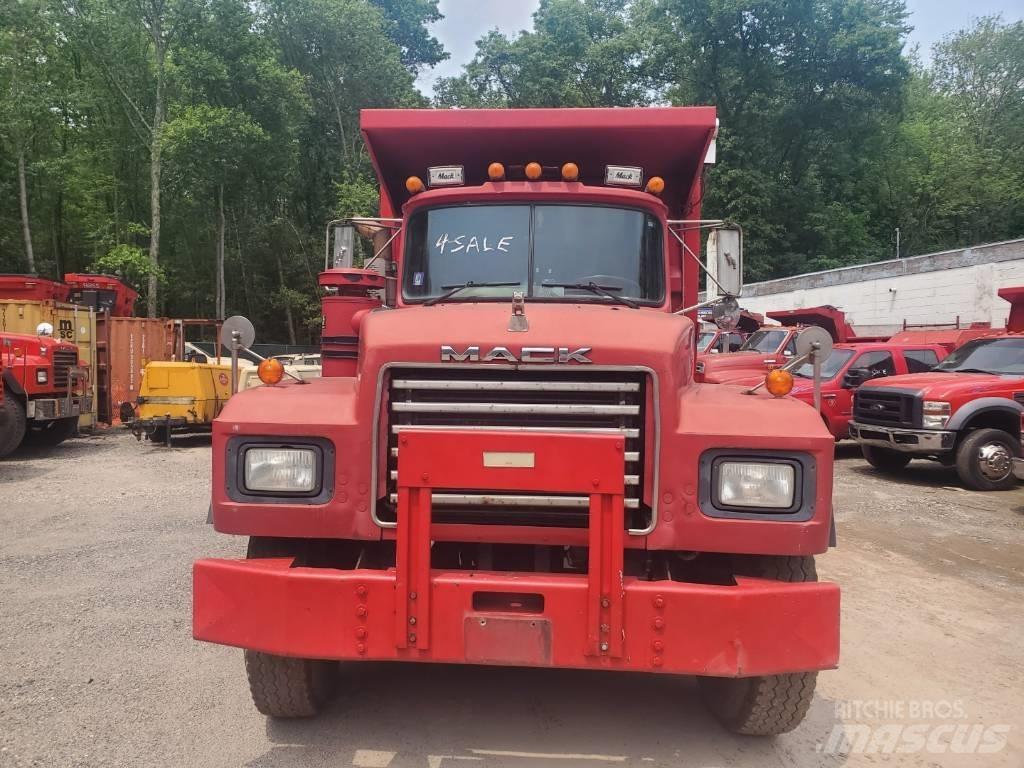 Mack RD690SX Kiper tovornjaki
