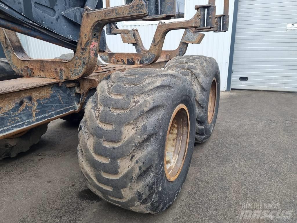 Komatsu 855 Forwarderji
