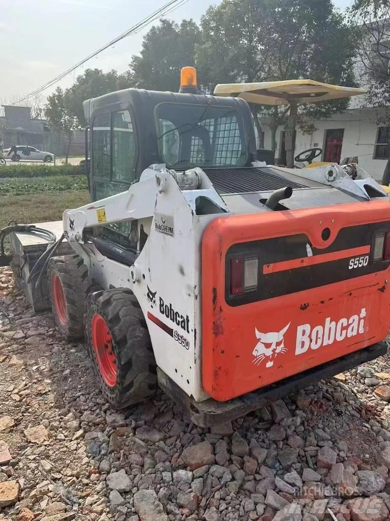 Bobcat S 550 Kolesni nakladalci