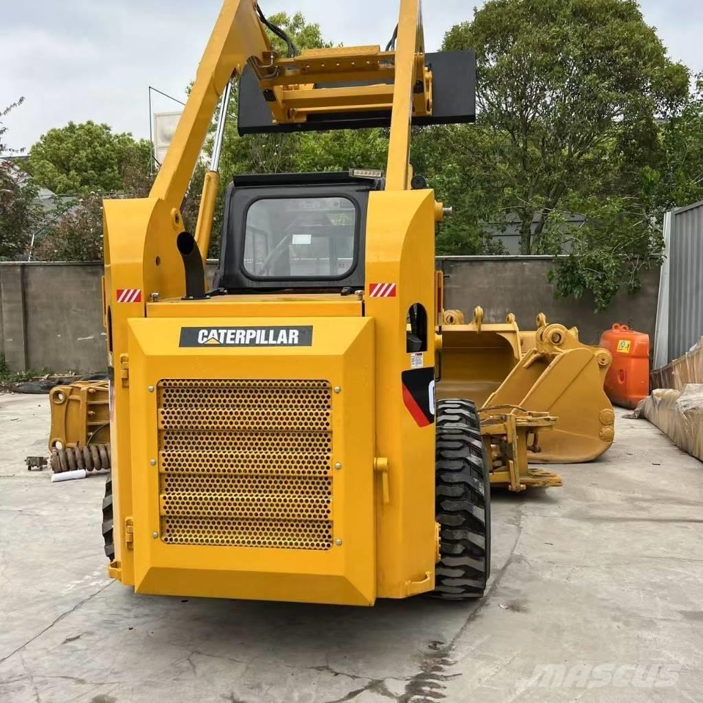 CAT 246 B Mini nakladalci