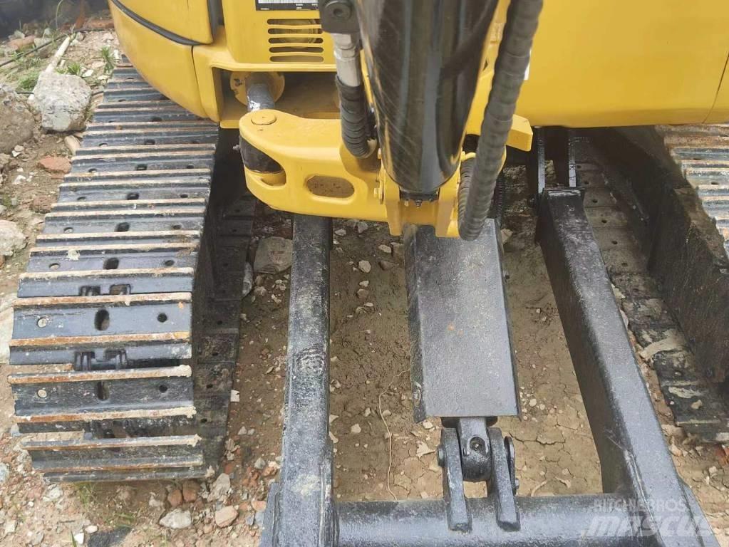 CAT 303 Mini bagri <7t