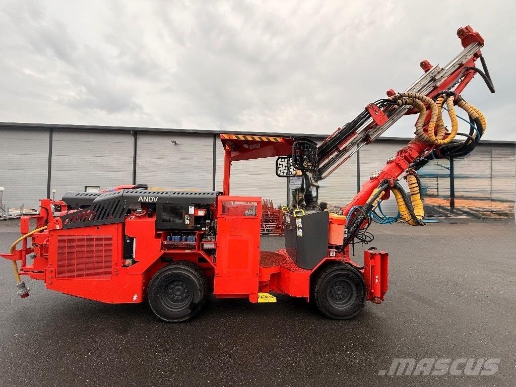 Sandvik DD212 Vrtalni stroji