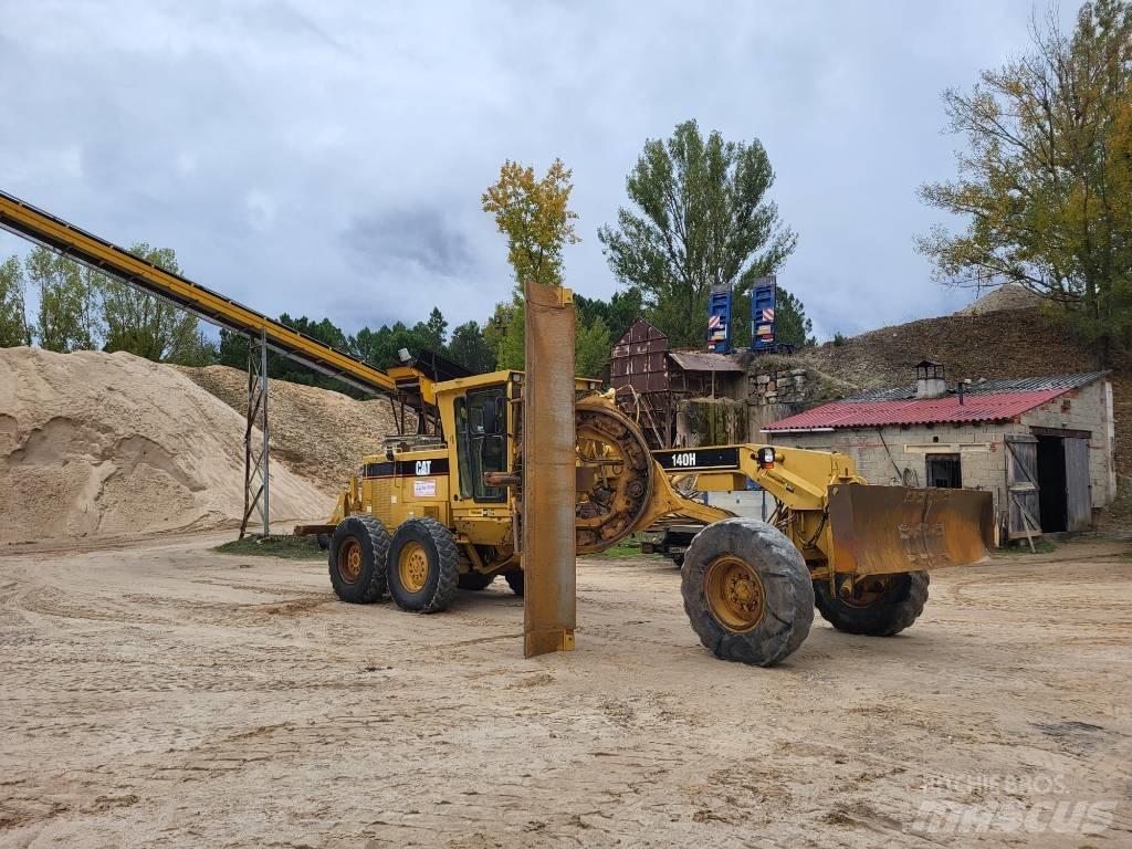 CAT 140 H Grederji