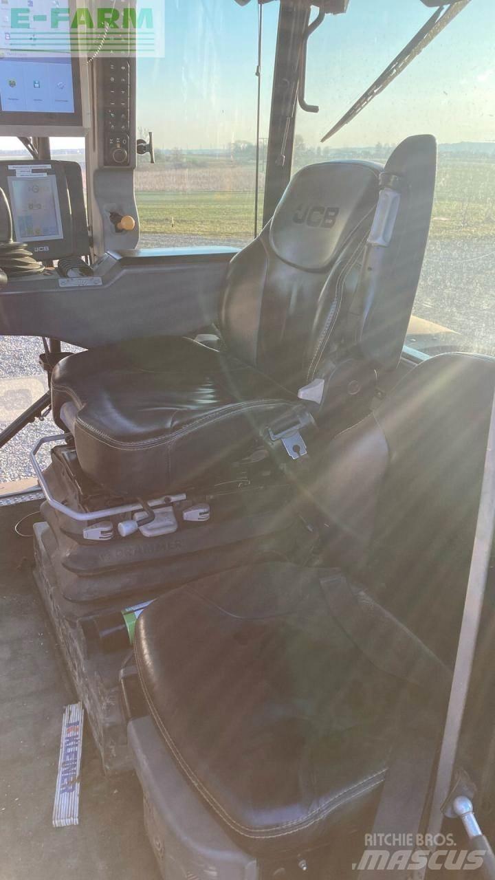 JCB Fastrac 4220 Traktorji