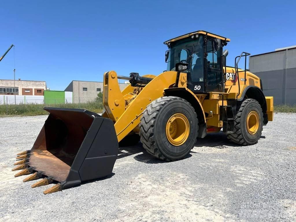 CAT 962 M Kolesni nakladalci