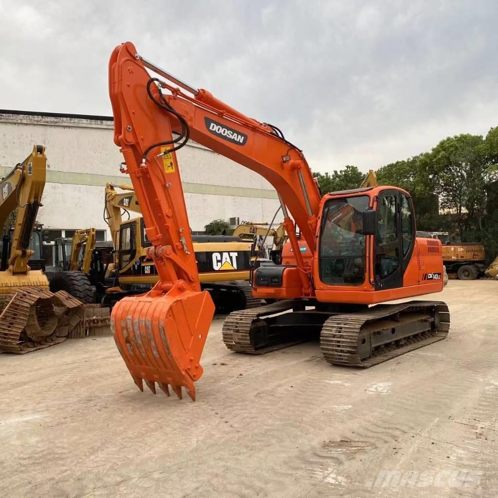 Doosan DX 140 Bagri goseničarji