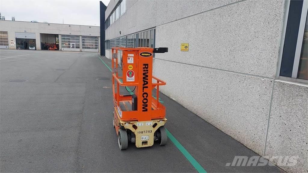 JLG 1230ES Druga dvigala in dvižne ploščadi