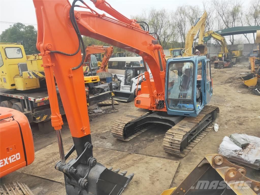 Hitachi EX120 Midi bagri 7t – 12t