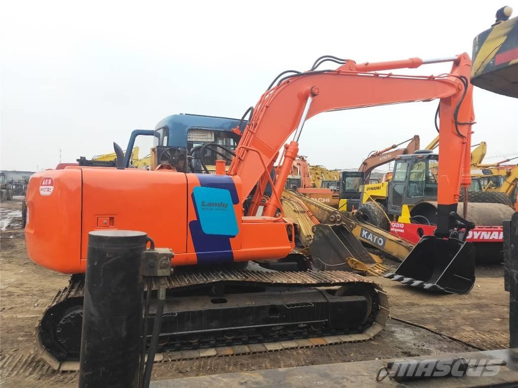 Hitachi EX120 Midi bagri 7t – 12t