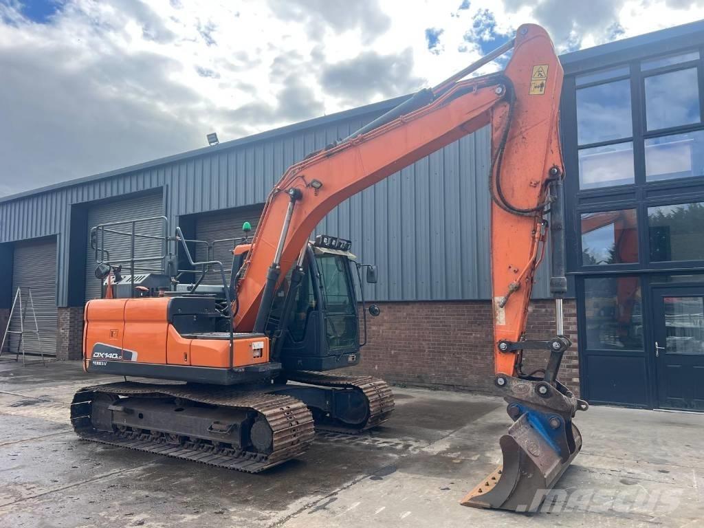 Doosan DX 140 LC Bagri goseničarji