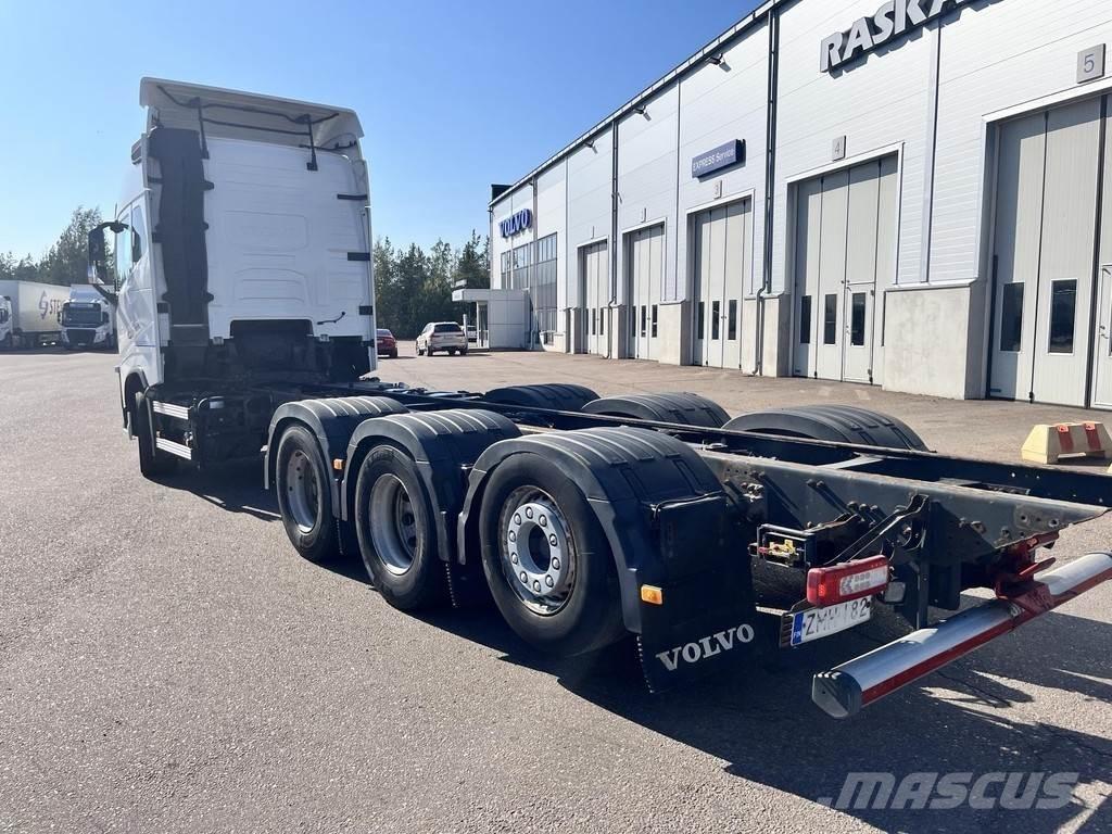Volvo FH Tovornjaki-šasije