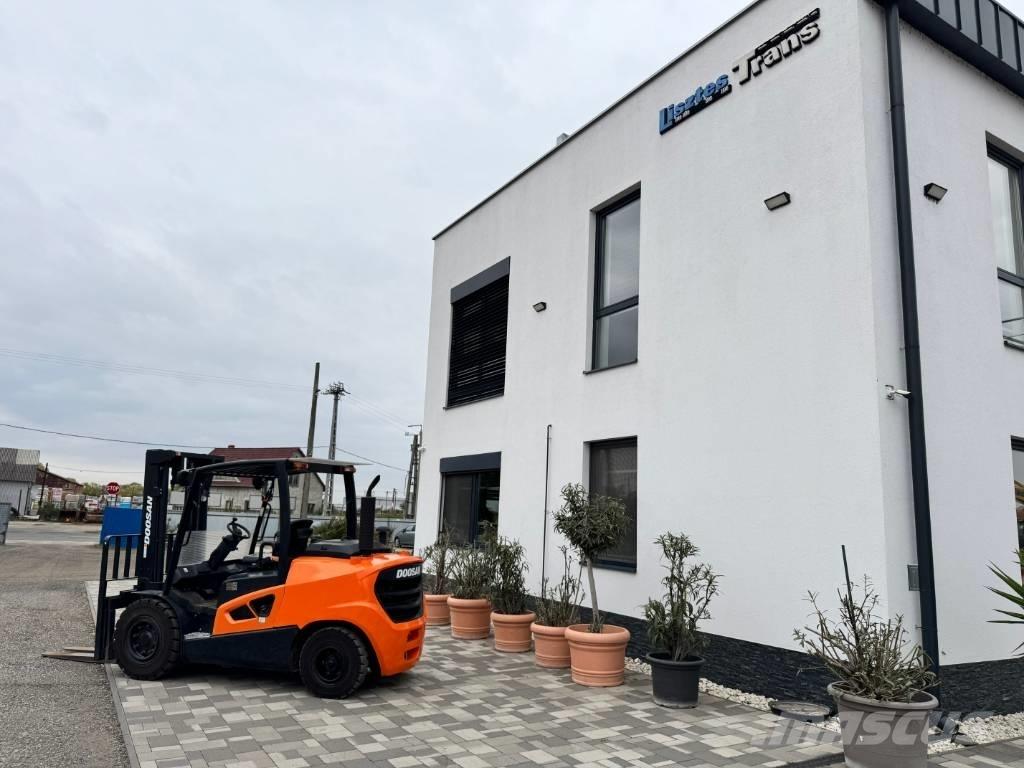 Doosan D 50,  130üó!!! 5t Dizelski viličarji
