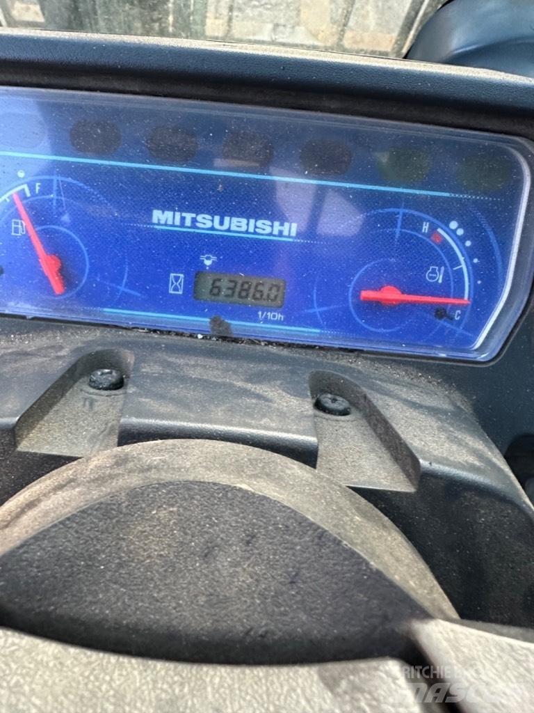 Mitsubishi FD25 Dizelski viličarji