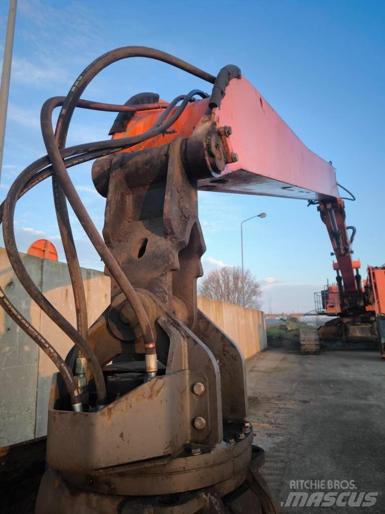 Hitachi ZX 800 Bagri goseničarji