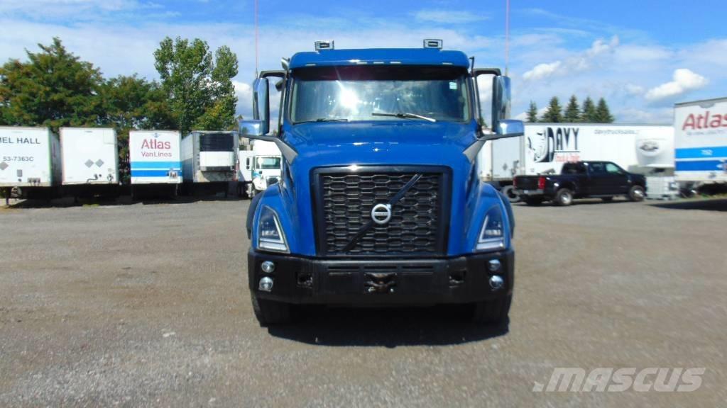 Volvo VNX 300 Drugi tovornjaki