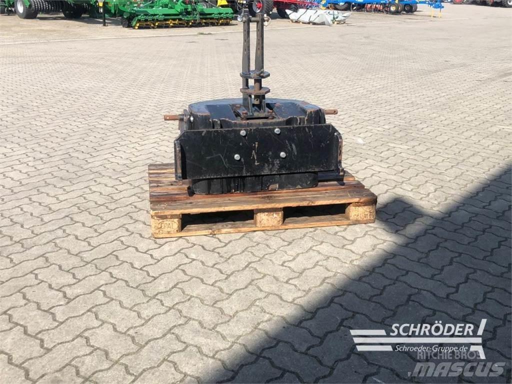  900KG GUSSGEWICHT Druga oprema za traktorje