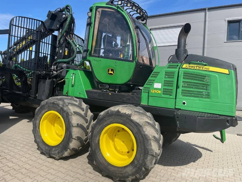 John Deere 1210 E Forwarderji