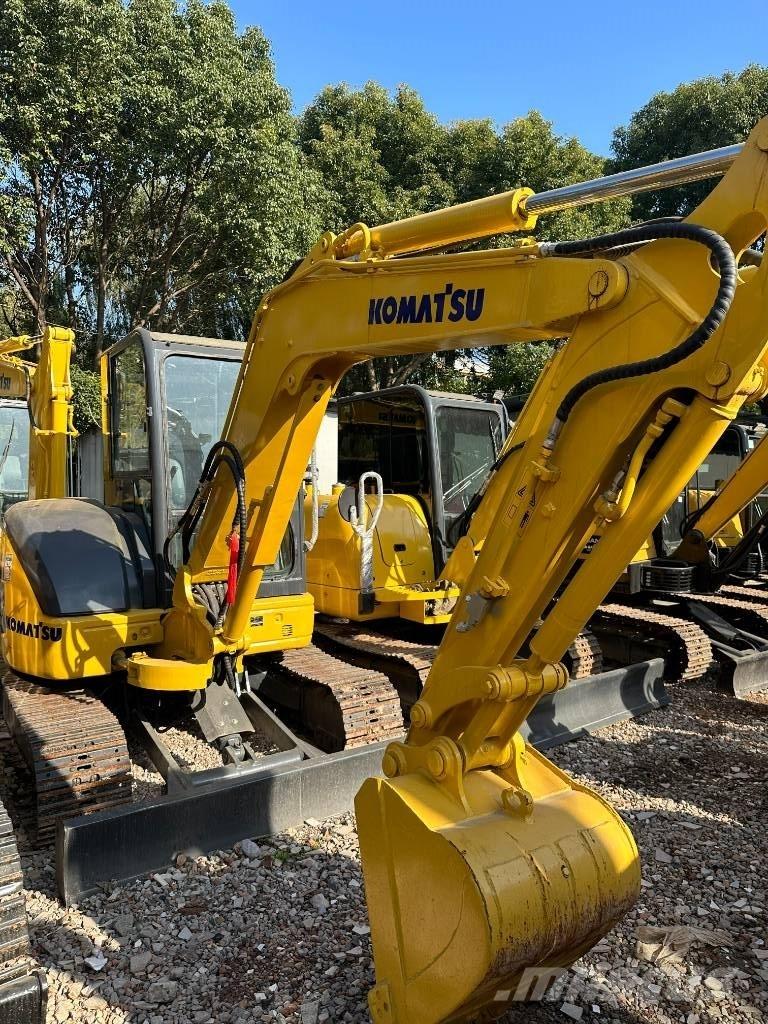 Komatsu PC 40 Bagri goseničarji