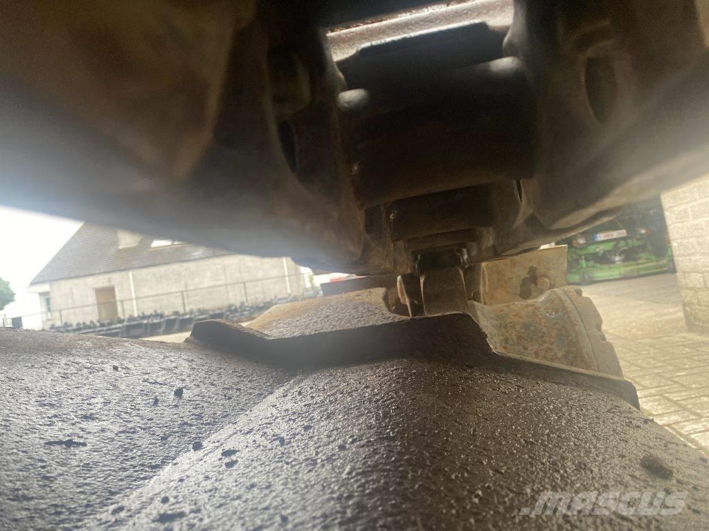 Hitachi EX 135 UR-5 Bagri goseničarji