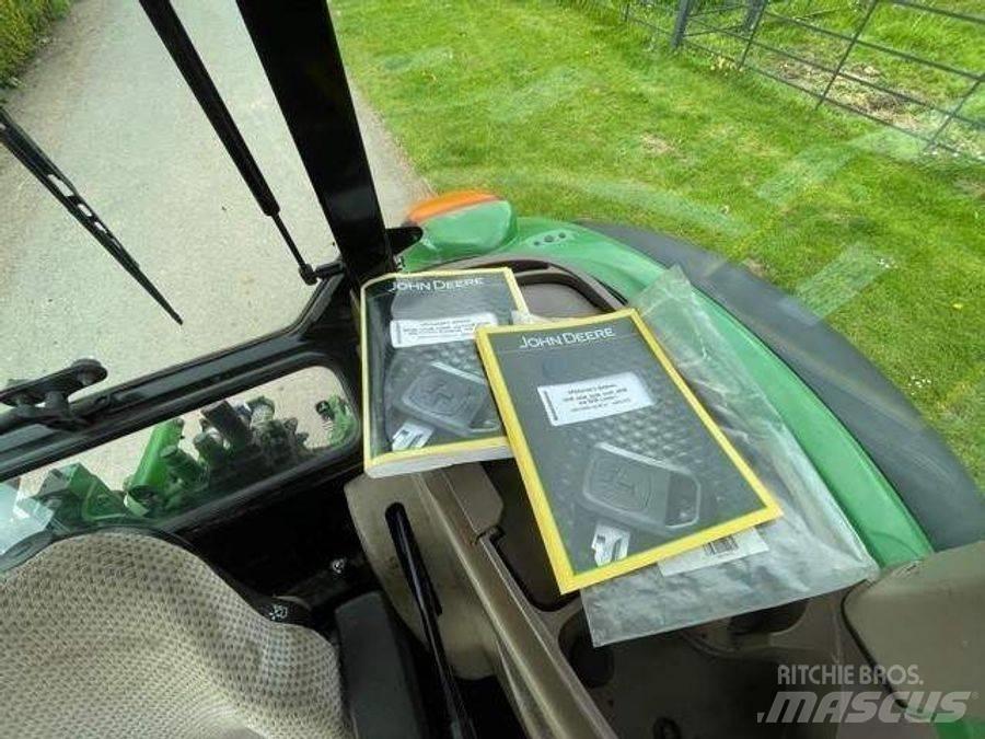 John Deere 5100 M Traktorji