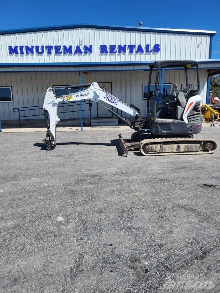 Bobcat E35 Mini bagri <7t