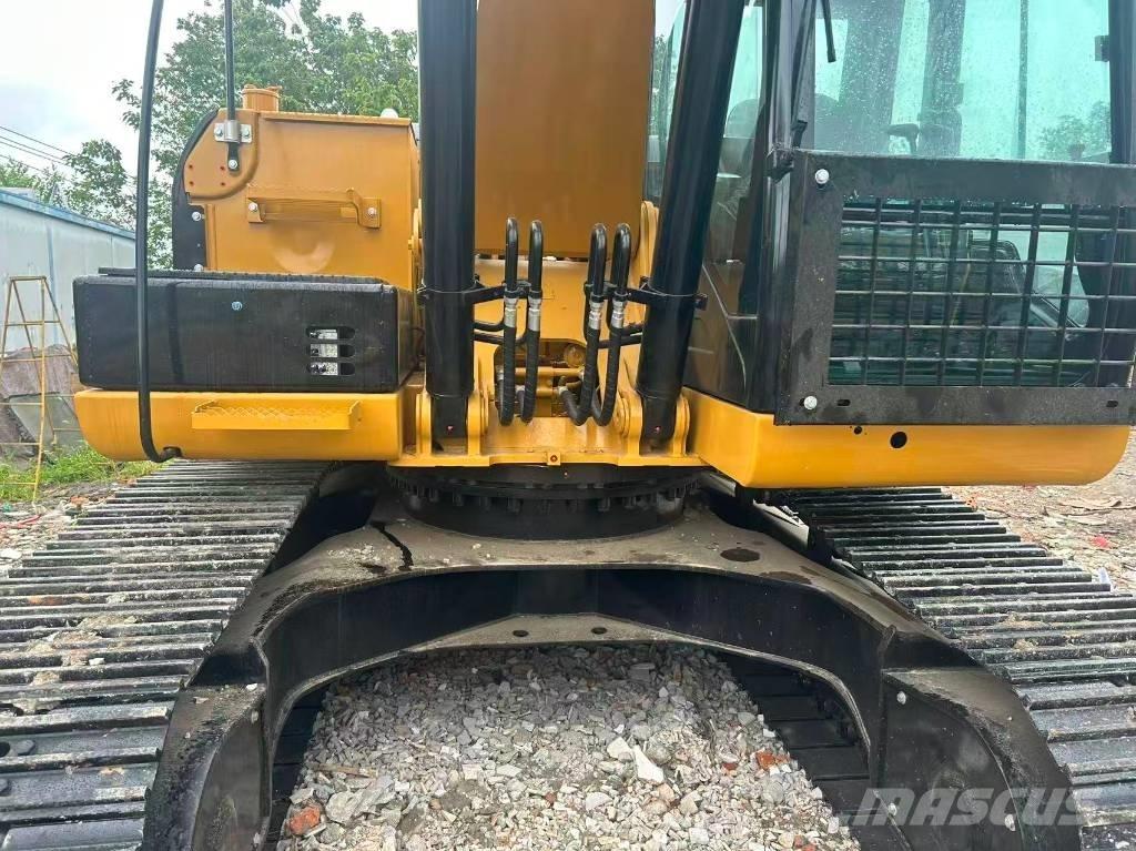 CAT 320D2L Bagri goseničarji