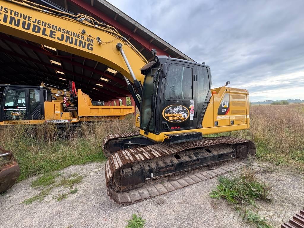 CAT 323 NG - nextgen Bagri goseničarji