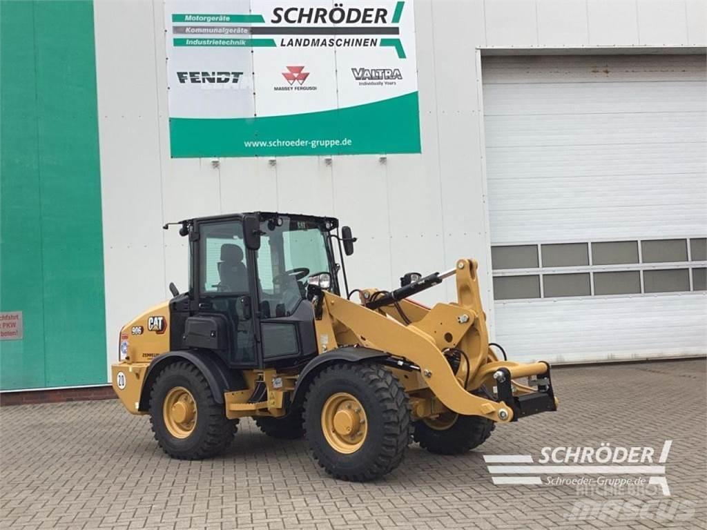 CAT 906 Kolesni nakladalci