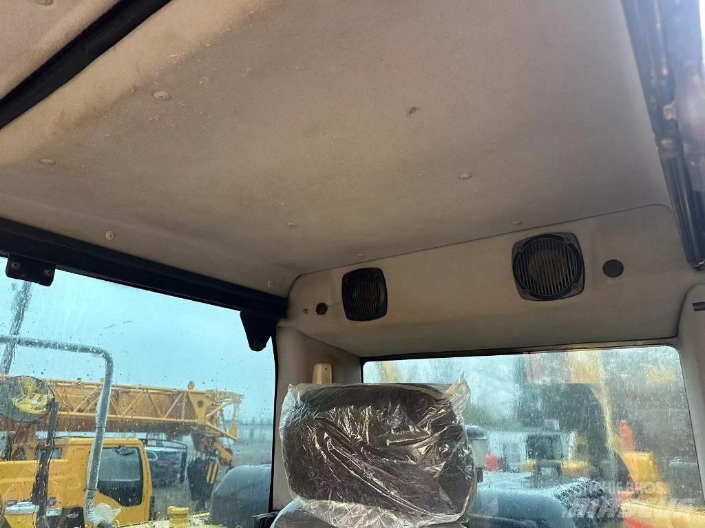 Komatsu PC 200-8 Midi bagri 7t – 12t