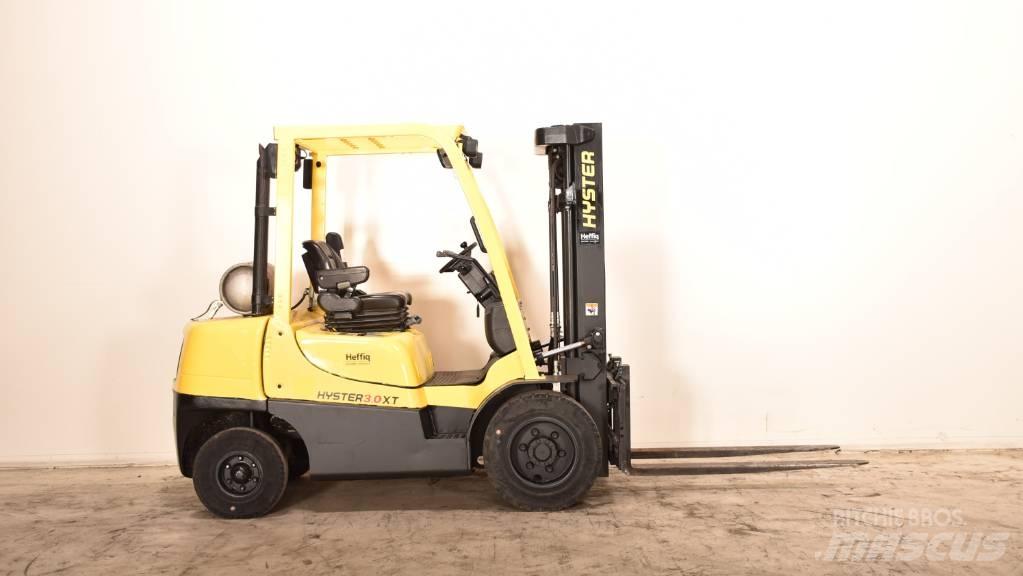 Hyster H3.0XT Plinski viličarji