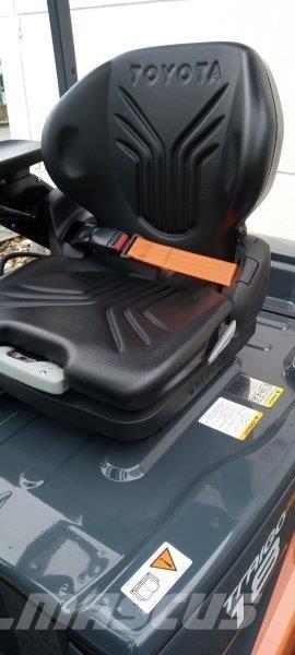 Toyota 8FBM18T Električni viličarji