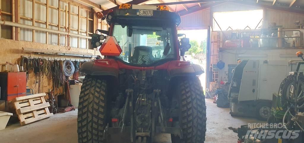 Valtra G125 Active Traktorji