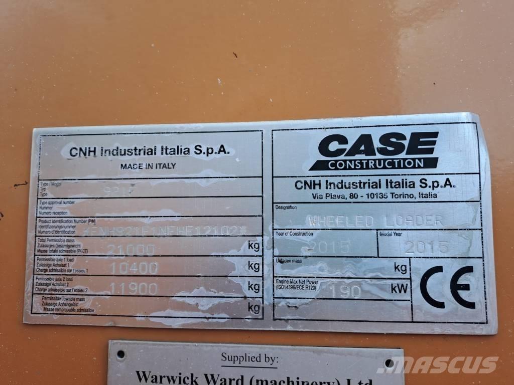 CASE 921FXR Kolesni nakladalci