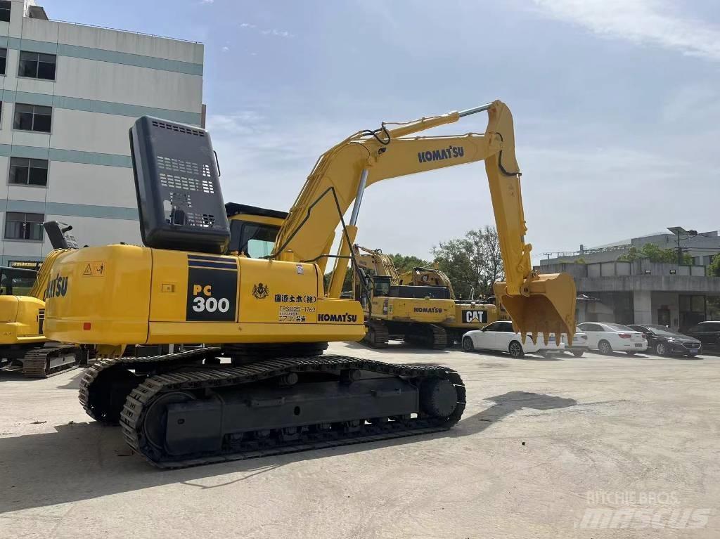 Komatsu PC 300 Bagri goseničarji