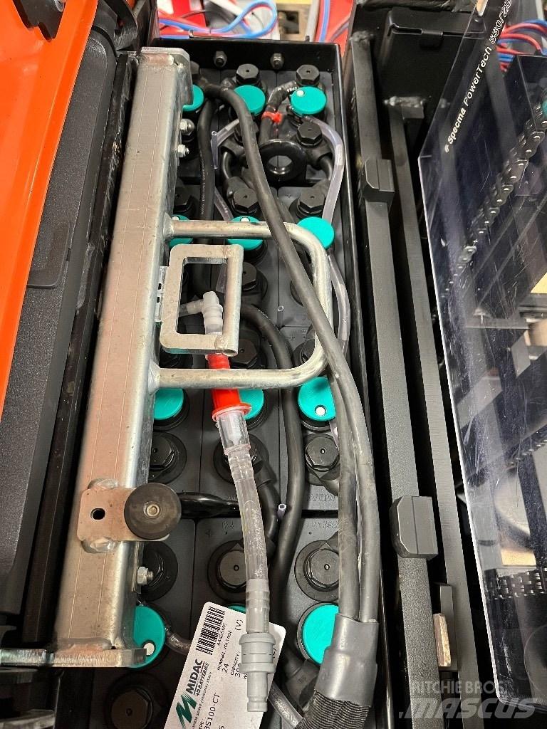 BT SPE 120 L Ročni električni viličar