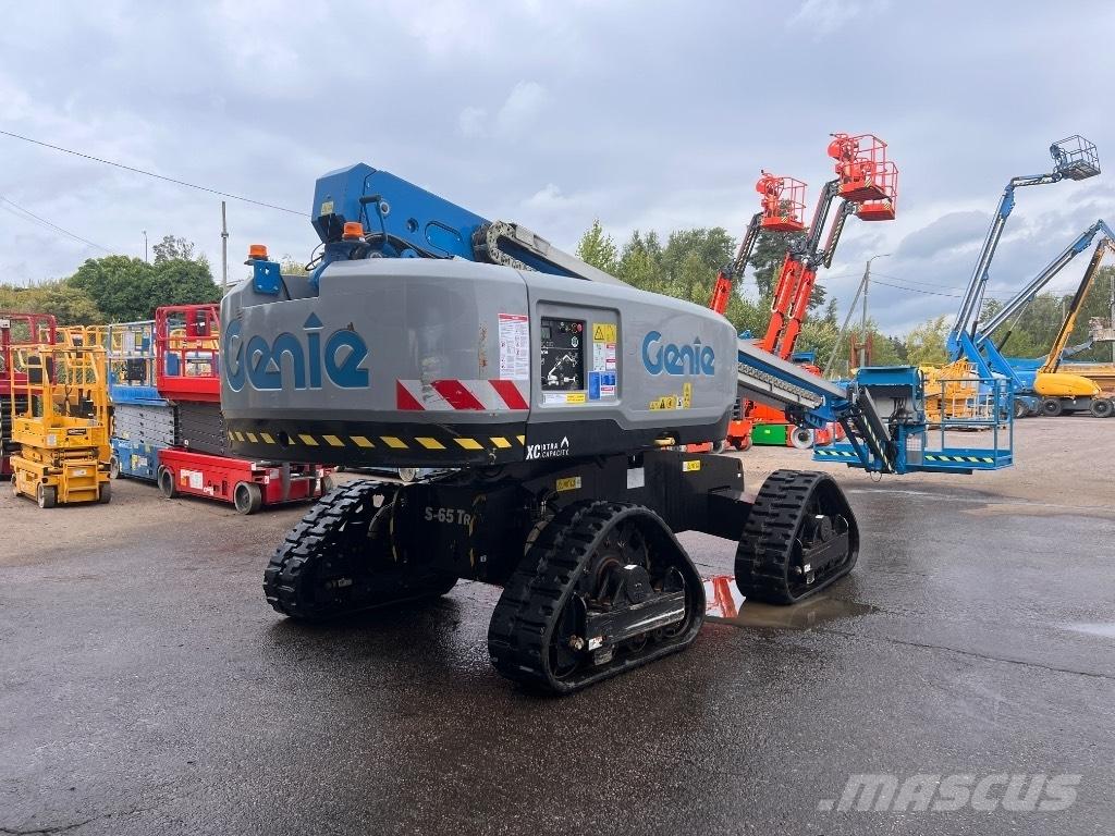 Genie S 65XC TRAX Zglobne dvižne ploščadi