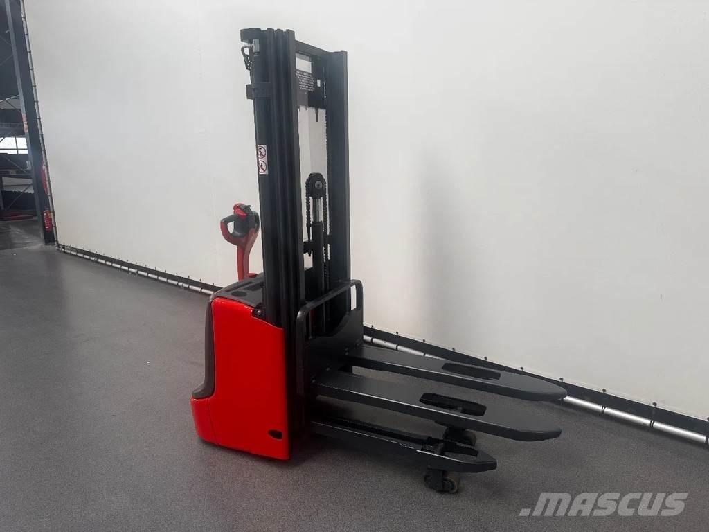 Linde L 12 I Ročni električni viličar