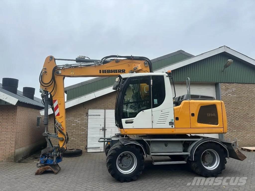 Liebherr A914 Bagri na kolesih