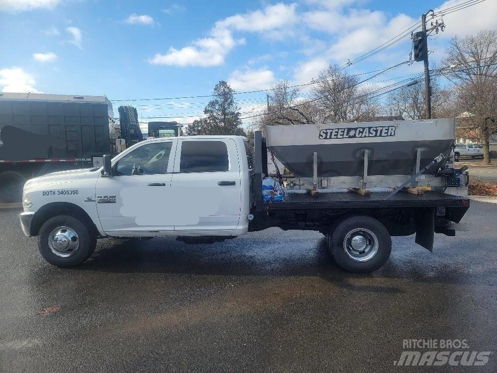 Dodge Ram 3500 Tovornjaki s kesonom/platojem