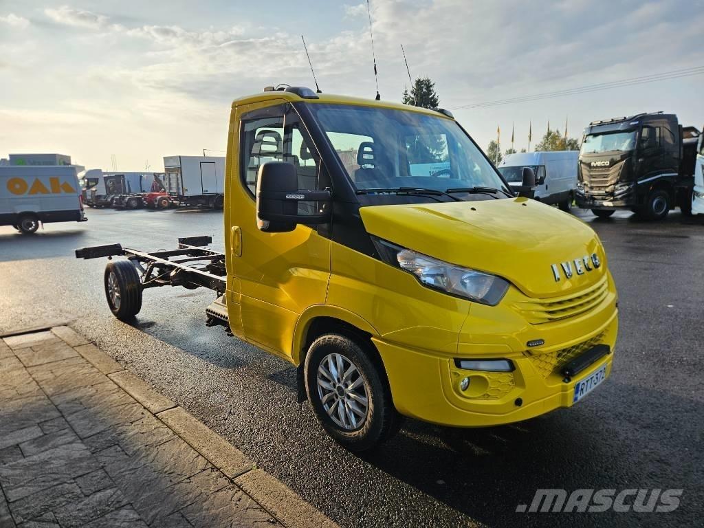 Iveco 35S18 Zabojni kombi